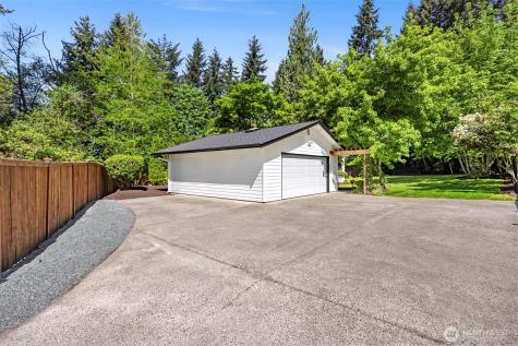 121 W Winesap Road Bothell WA 98012