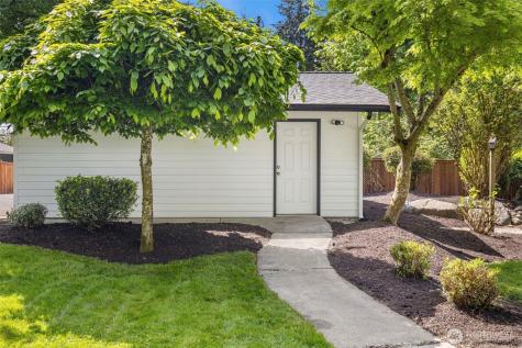 121 W Winesap Road Bothell WA 98012