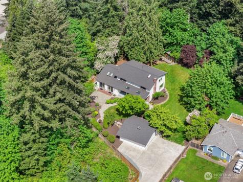 121 W Winesap Road Bothell WA 98012