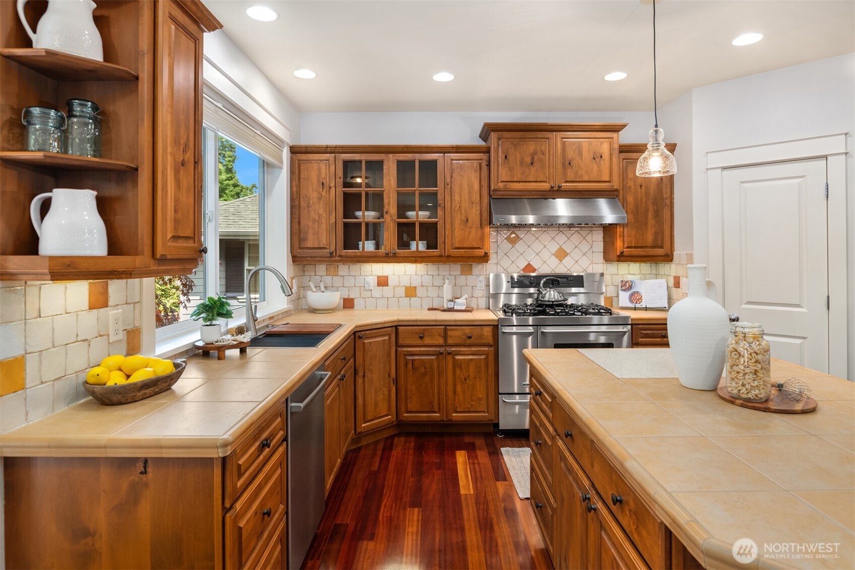 687 Bear Ridge Drive NW Issaquah WA 98027