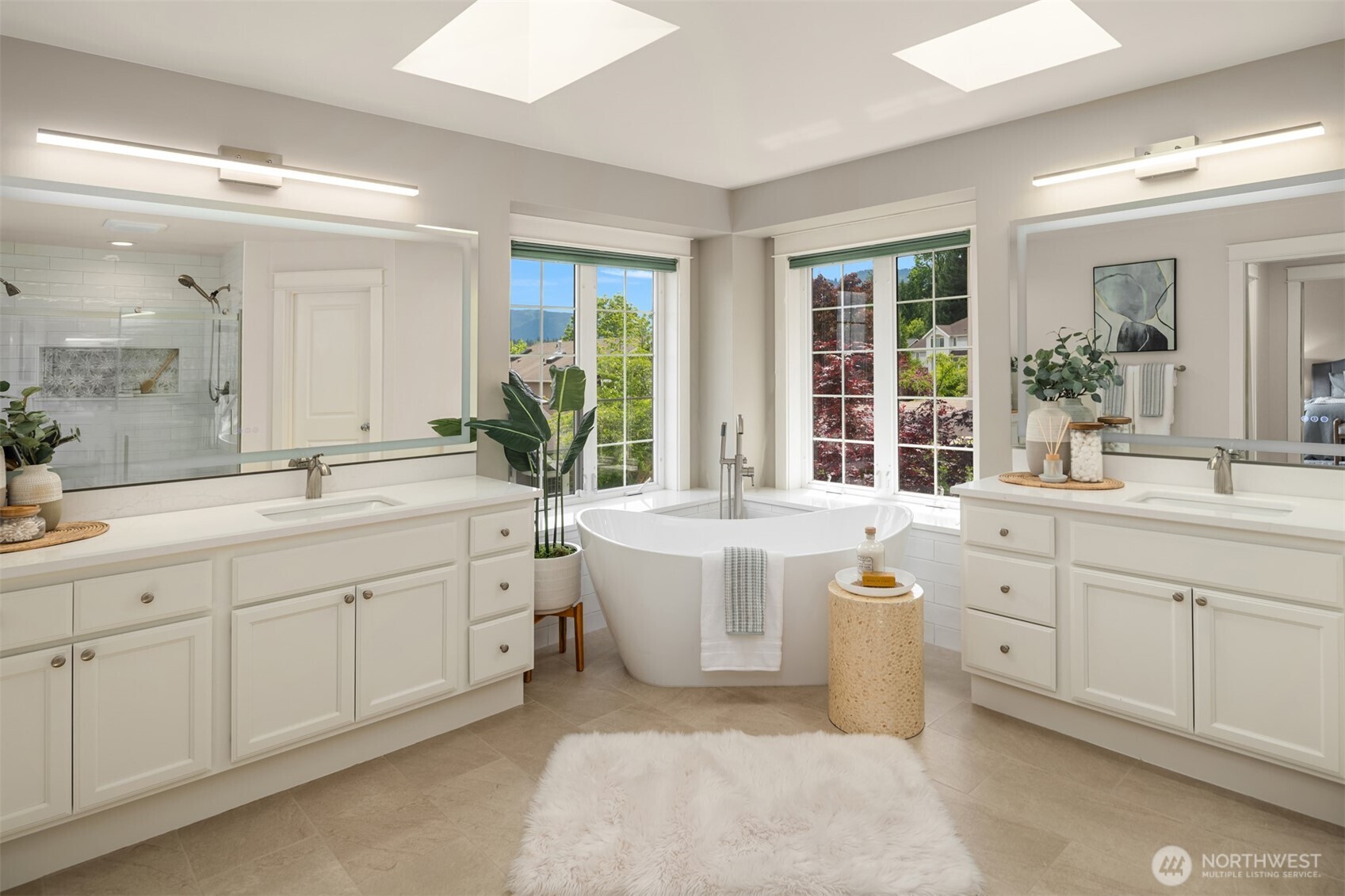 687 Bear Ridge Drive NW Issaquah WA 98027