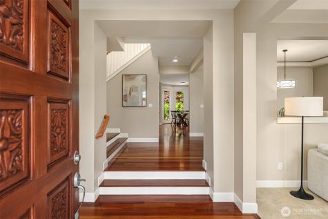 687 Bear Ridge Drive NW Issaquah WA 98027