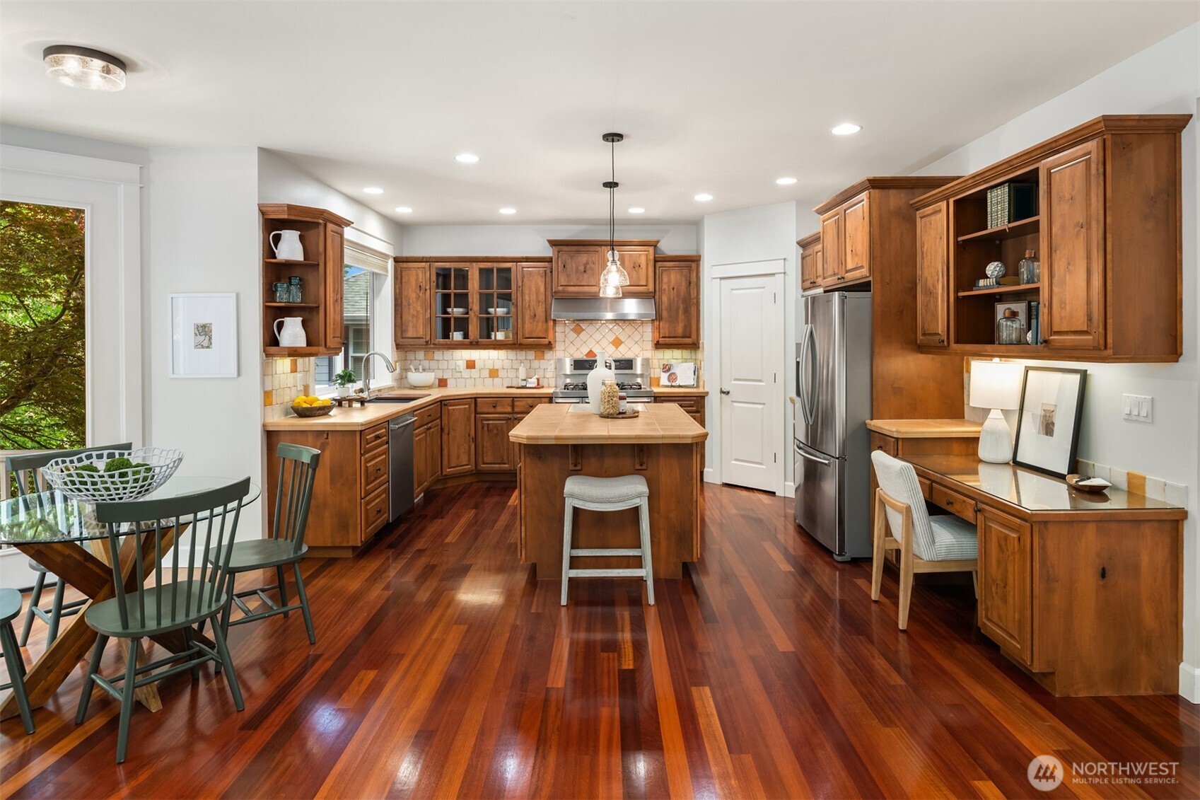 687 Bear Ridge Drive NW Issaquah WA 98027