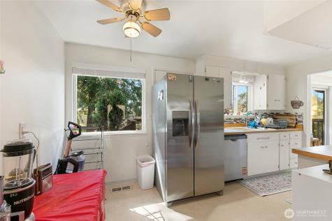 135 NW 181st Street Shoreline WA 98177