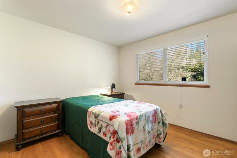 135 NW 181st Street Shoreline WA 98177