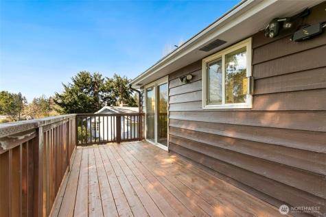 135 NW 181st Street Shoreline WA 98177