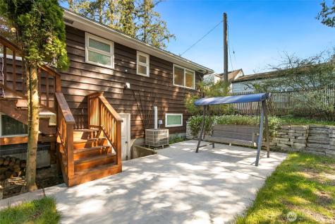 135 NW 181st Street Shoreline WA 98177
