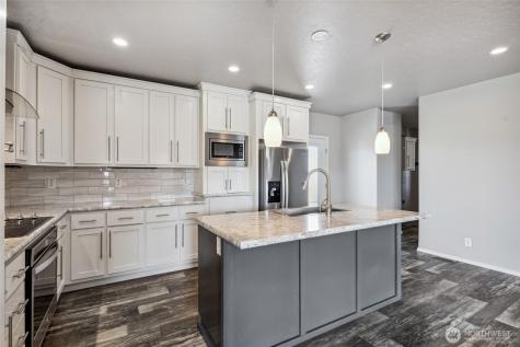 1701 E Burr Avenue Moses Lake WA 98837