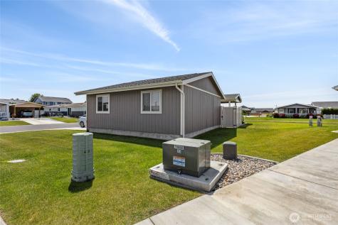 1701 E Burr Avenue Moses Lake WA 98837