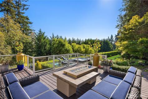 6705 Dapple Court Bainbridge Island WA 98110