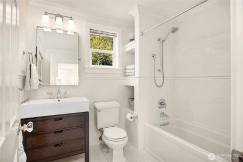 6705 Dapple Court Bainbridge Island WA 98110