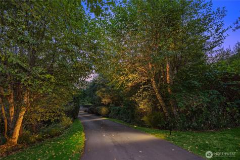 6705 Dapple Court Bainbridge Island WA 98110