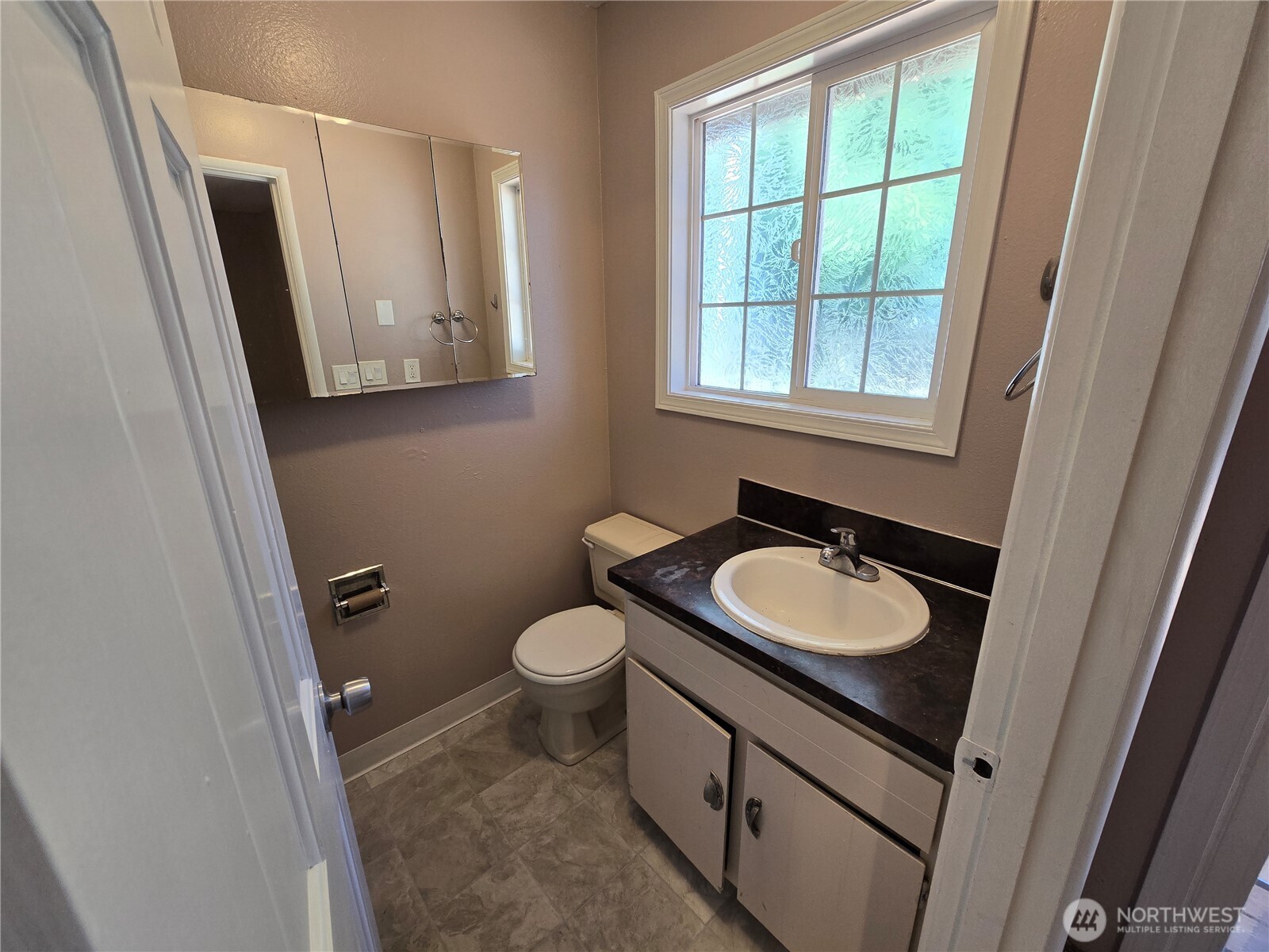 4002 Oak Street Longview WA 98632