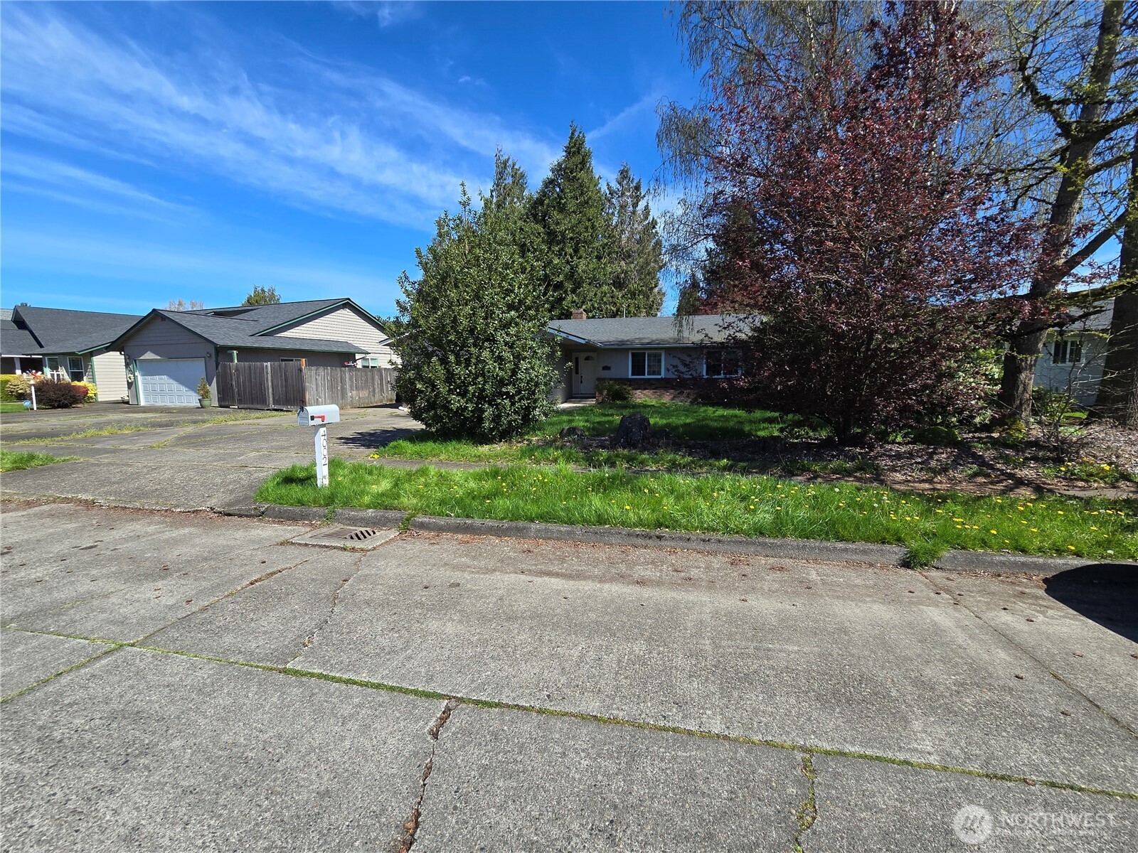 4002 Oak Street Longview WA 98632