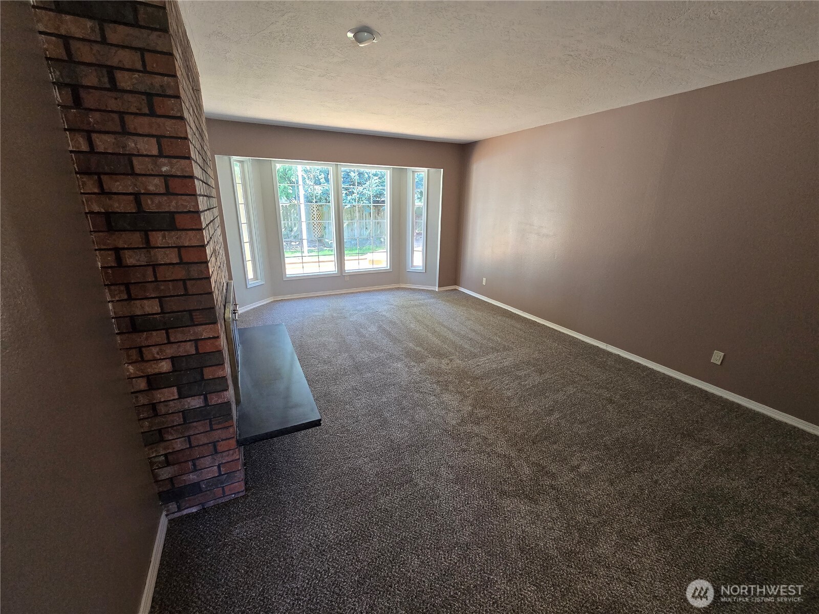 4002 Oak Street Longview WA 98632