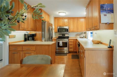 6504 189th Place Sw Lynnwood WA 98036