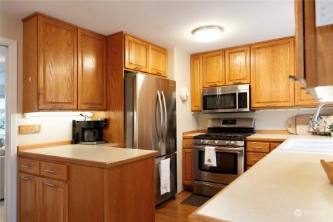 6504 189th Place Sw Lynnwood WA 98036