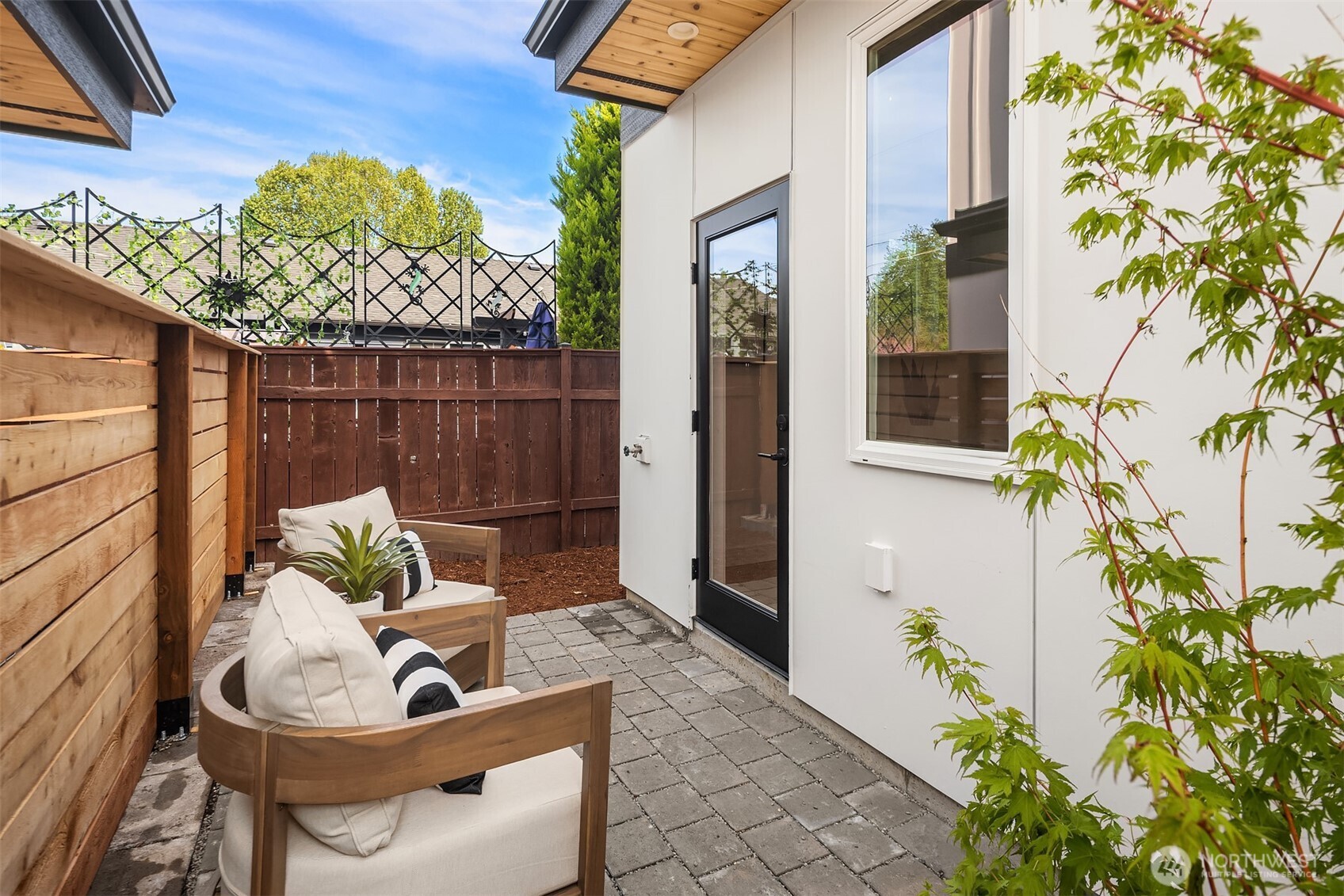 9006 5th Avenue S Seattle WA 98108