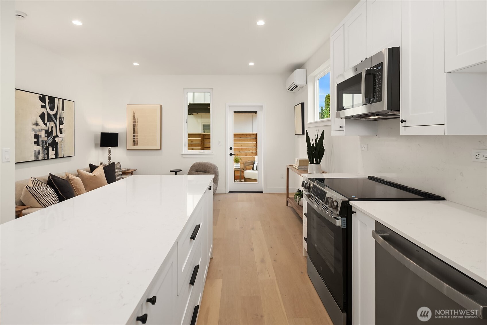 9006 5th Avenue S Seattle WA 98108