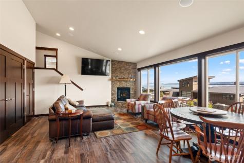 2968 Tillicum Beach Drive Camano Island WA 98282