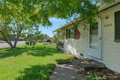 5709 91st Place NE Marysville WA 98270