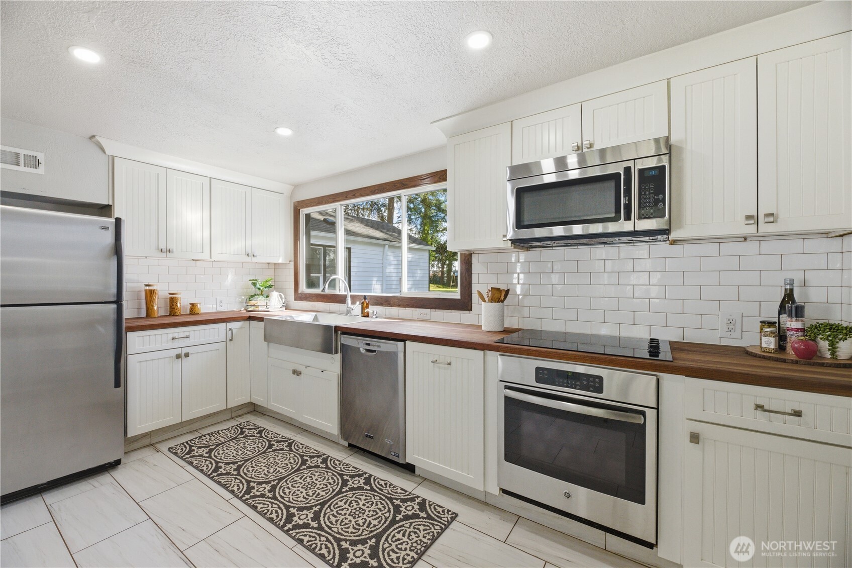 12527 Glenwood Avenue SW Lakewood WA 98499