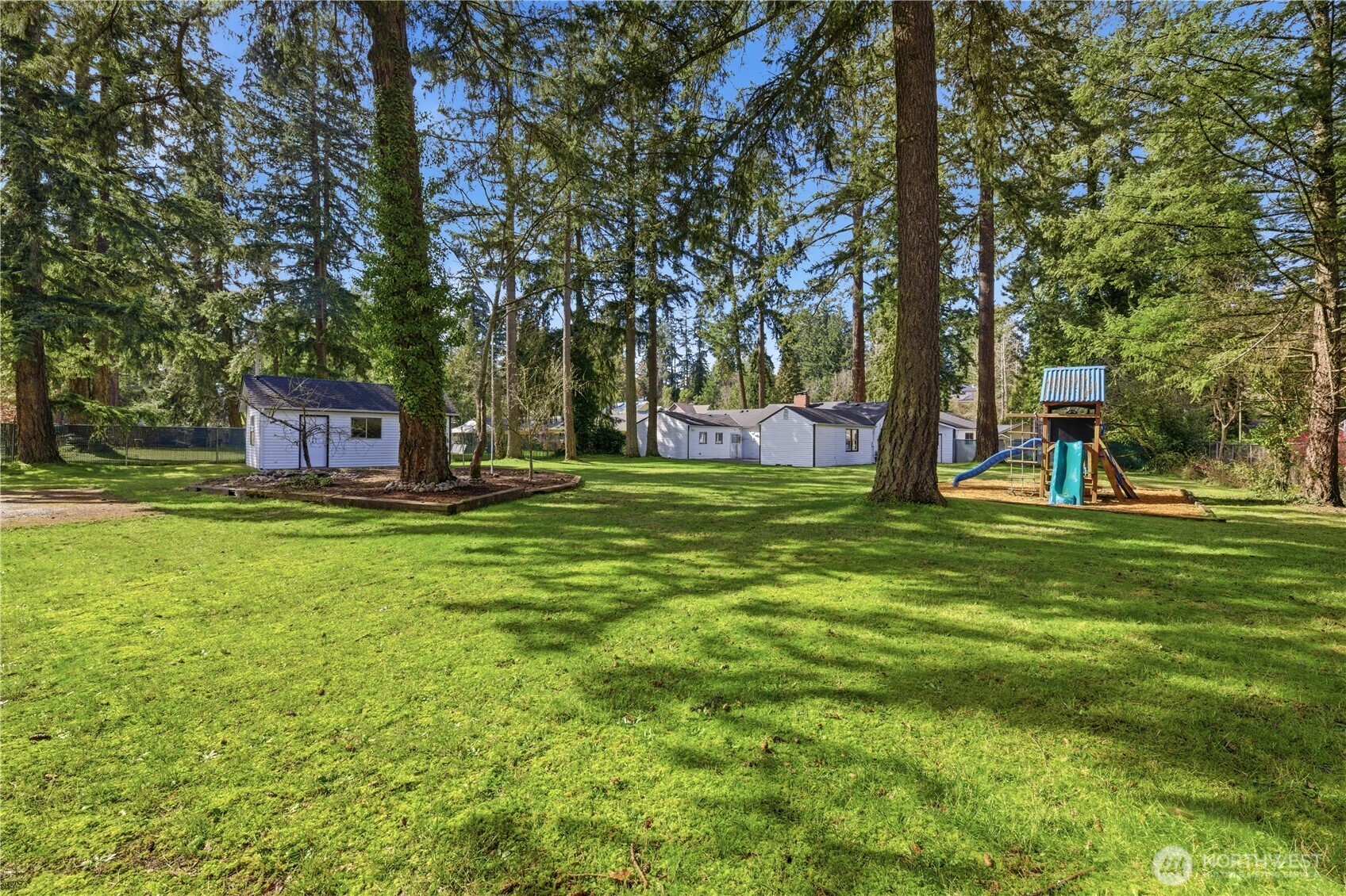 12527 Glenwood Avenue SW Lakewood WA 98499