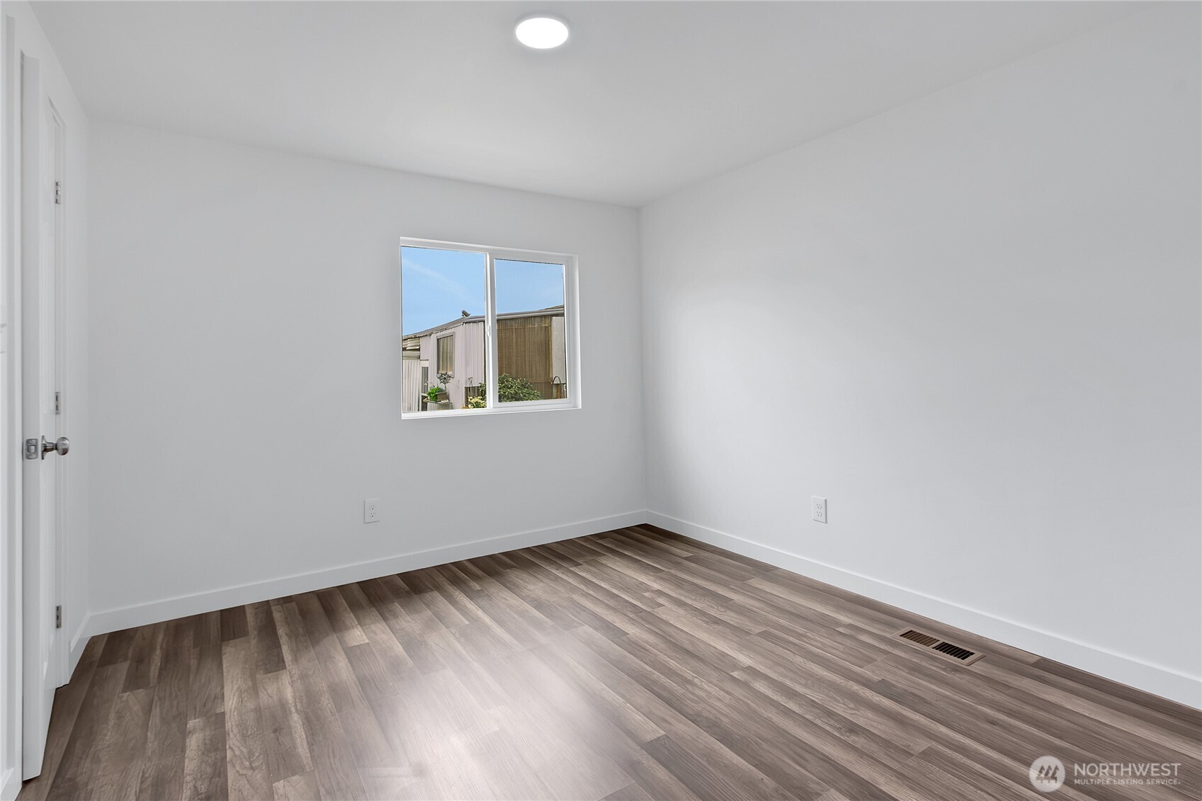 10521 60th Street Court E Puyallup WA 98372