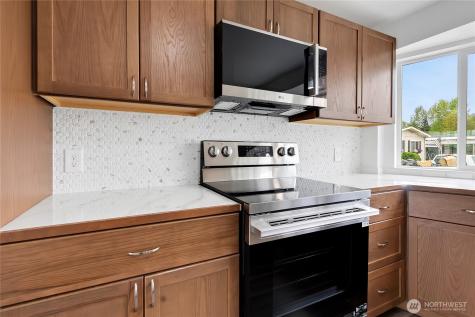 10521 60th Street Ct E Puyallup WA 98372