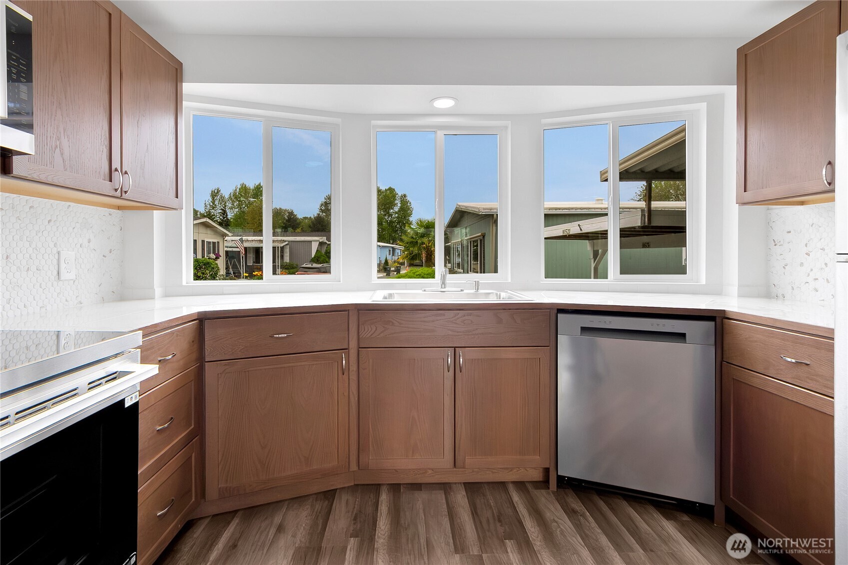 10521 60th Street Court E Puyallup WA 98372