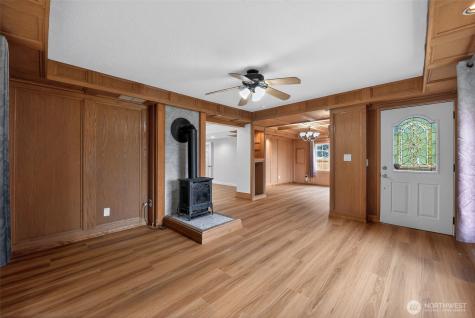 6502 48th Street E Puyallup WA 98371