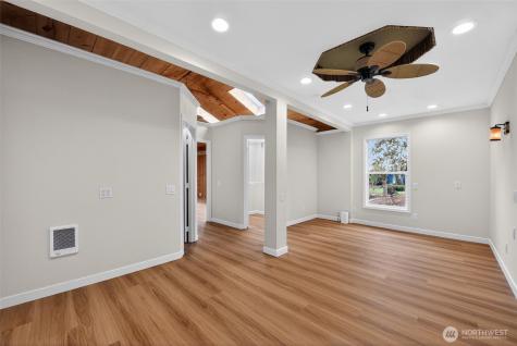 6502 48th Street E Puyallup WA 98371
