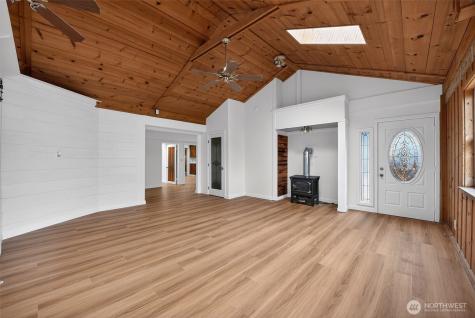 6502 48th Street E Puyallup WA 98371