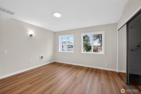 6502 48th Street E Puyallup WA 98371