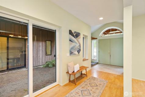 824 Schwartz Road Nordland WA 98358