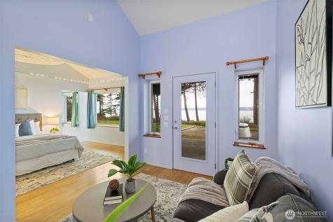 824 Schwartz Road Nordland WA 98358