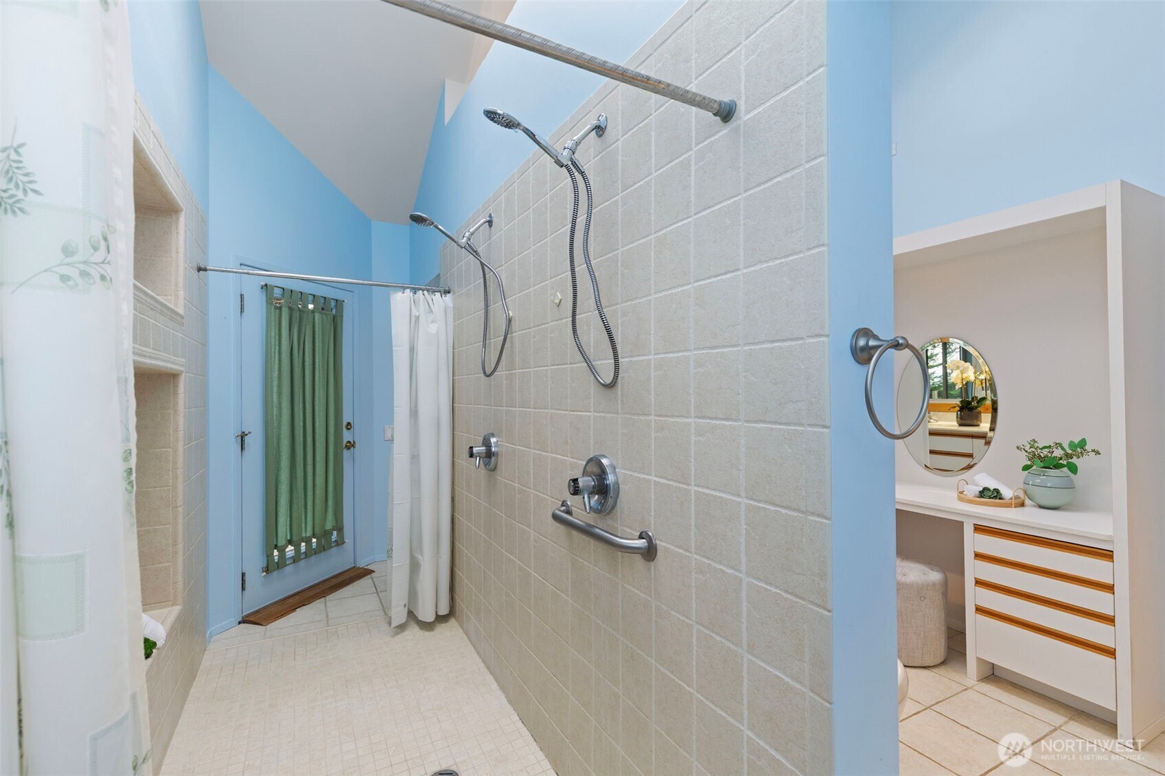 824 Schwartz Road Nordland WA 98358