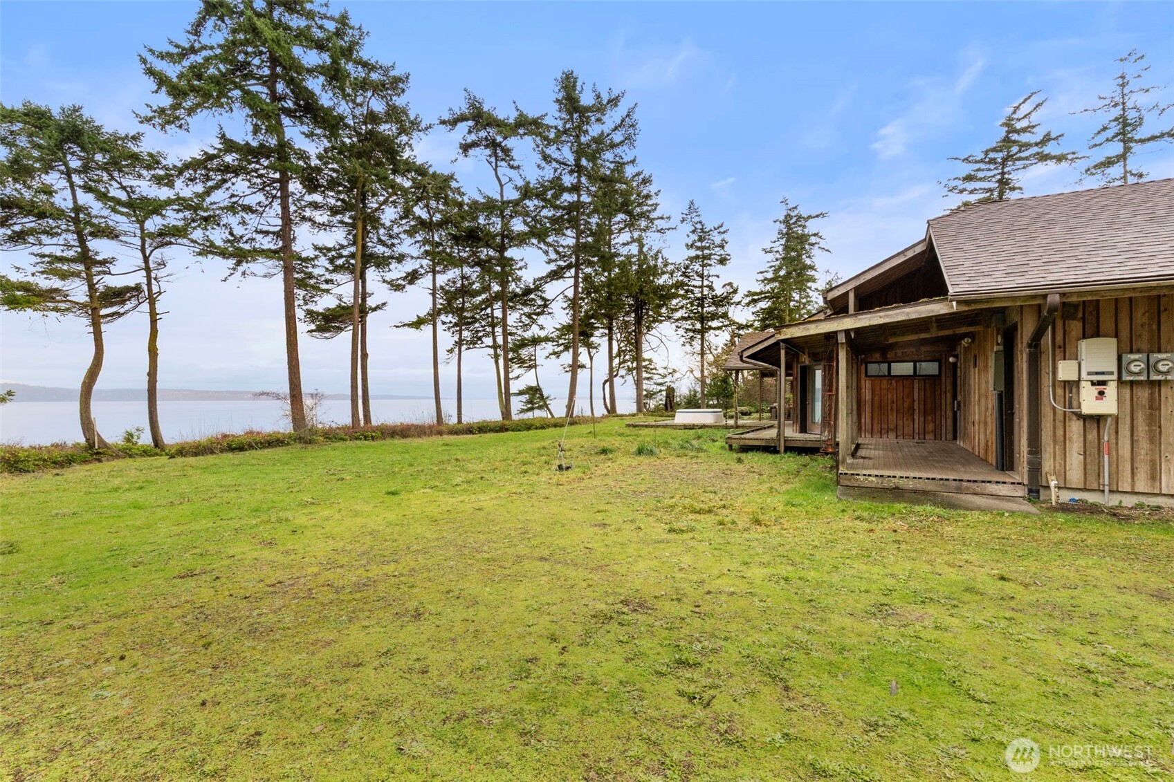824 Schwartz Road Nordland WA 98358