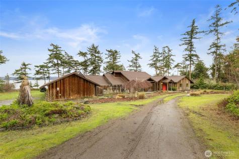 824 Schwartz Road Nordland WA 98358
