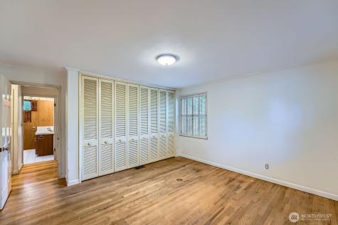 3706 84th Avenue SE Mercer Island WA 98040