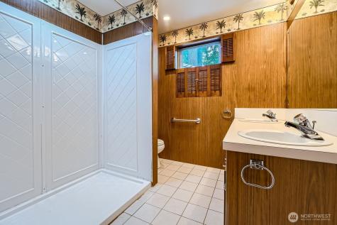 3706 84th Avenue SE Mercer Island WA 98040