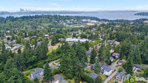 3706 84th Avenue SE Mercer Island WA 98040
