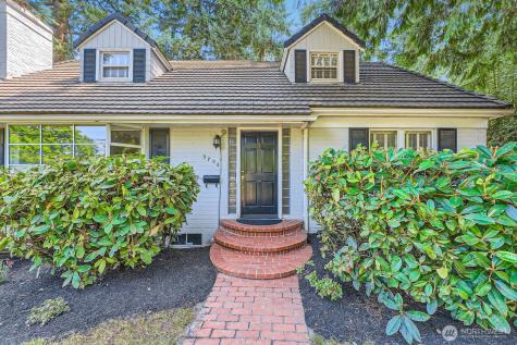 3706 84th Avenue SE Mercer Island WA 98040