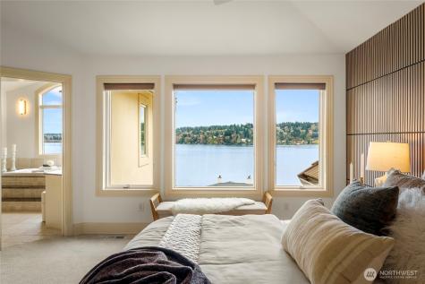 15517 Lake Shore Boulevard NE Lake Forest Park WA 98155
