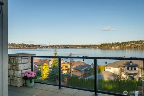 15517 Lake Shore Boulevard NE Lake Forest Park WA 98155