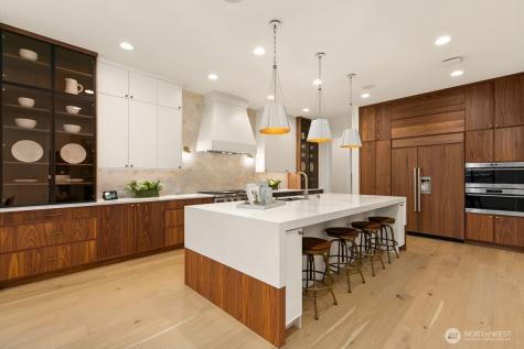 27 Tulalip Key Bellevue WA 98006