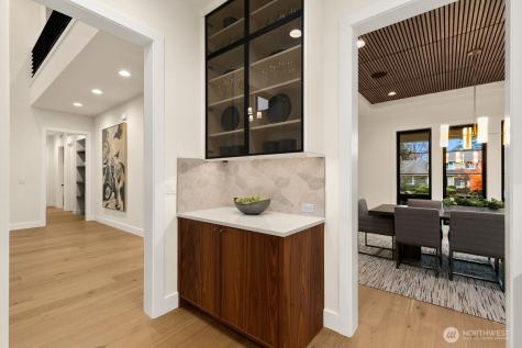 27 Tulalip Key Bellevue WA 98006