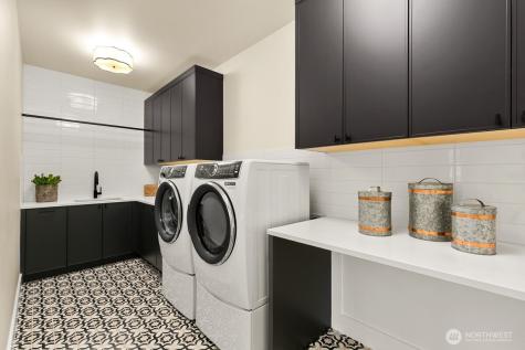 27 Tulalip Key Bellevue WA 98006