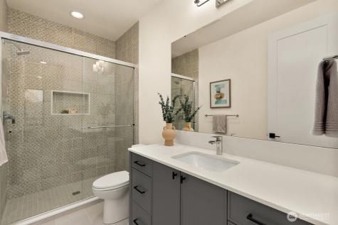 27 Tulalip Key Bellevue WA 98006