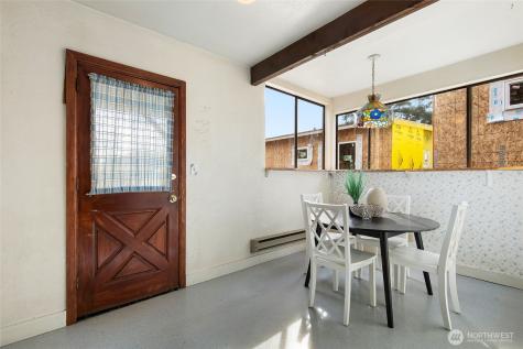 5046 35th Avenue NE Seattle WA 98105
